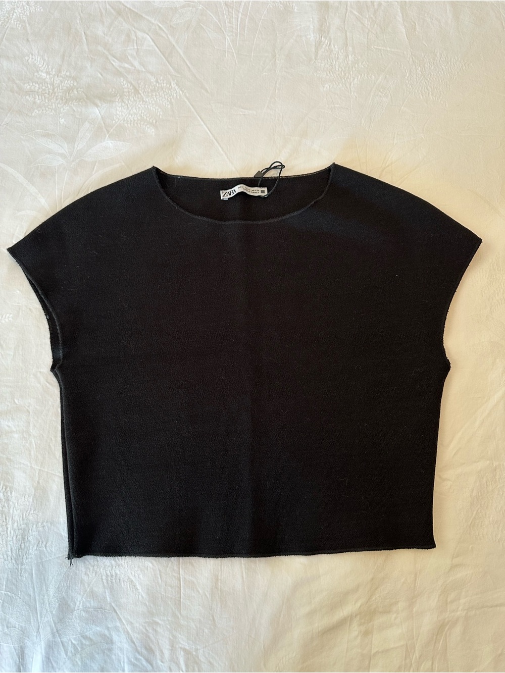 Zara Black Knit Cap-Sleeve Crop Top